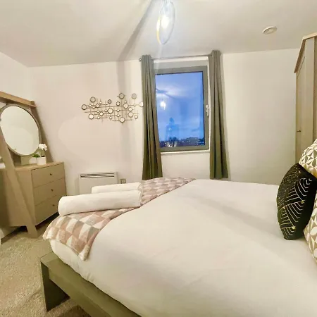 Chic Leeds City Apartment, Free Parking, Balcony Exterior foto