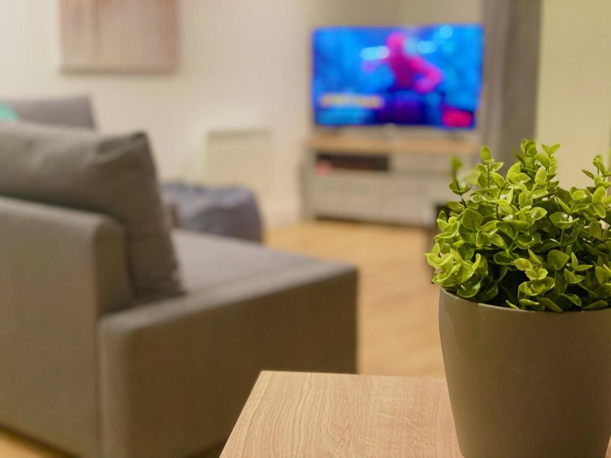 Apartamento Chic Leeds Apartment, Free Parking, Balcony