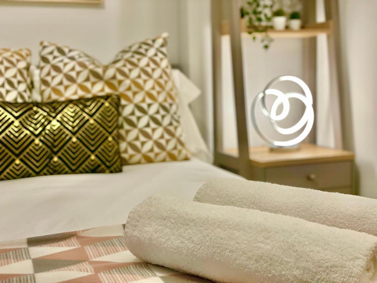 Apartamento Chic Leeds Apartment, Free Parking, Balcony *